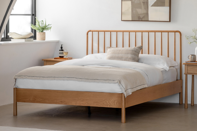 The Oakhurst King Bedstead