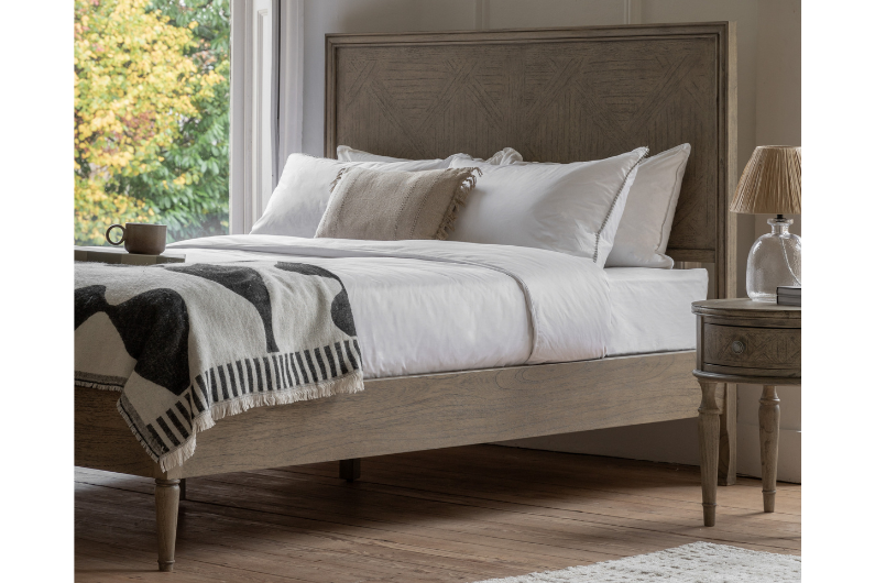 The Gravera King Bedstead