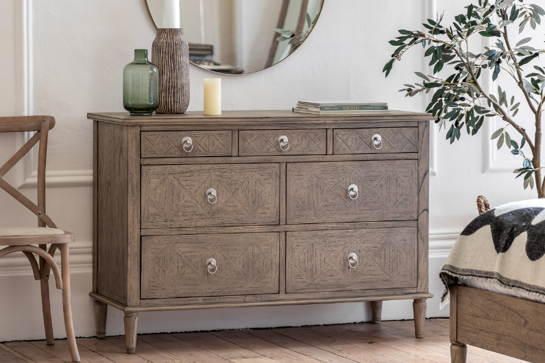 The Gravera 7 Drawer Chest of Drawers
